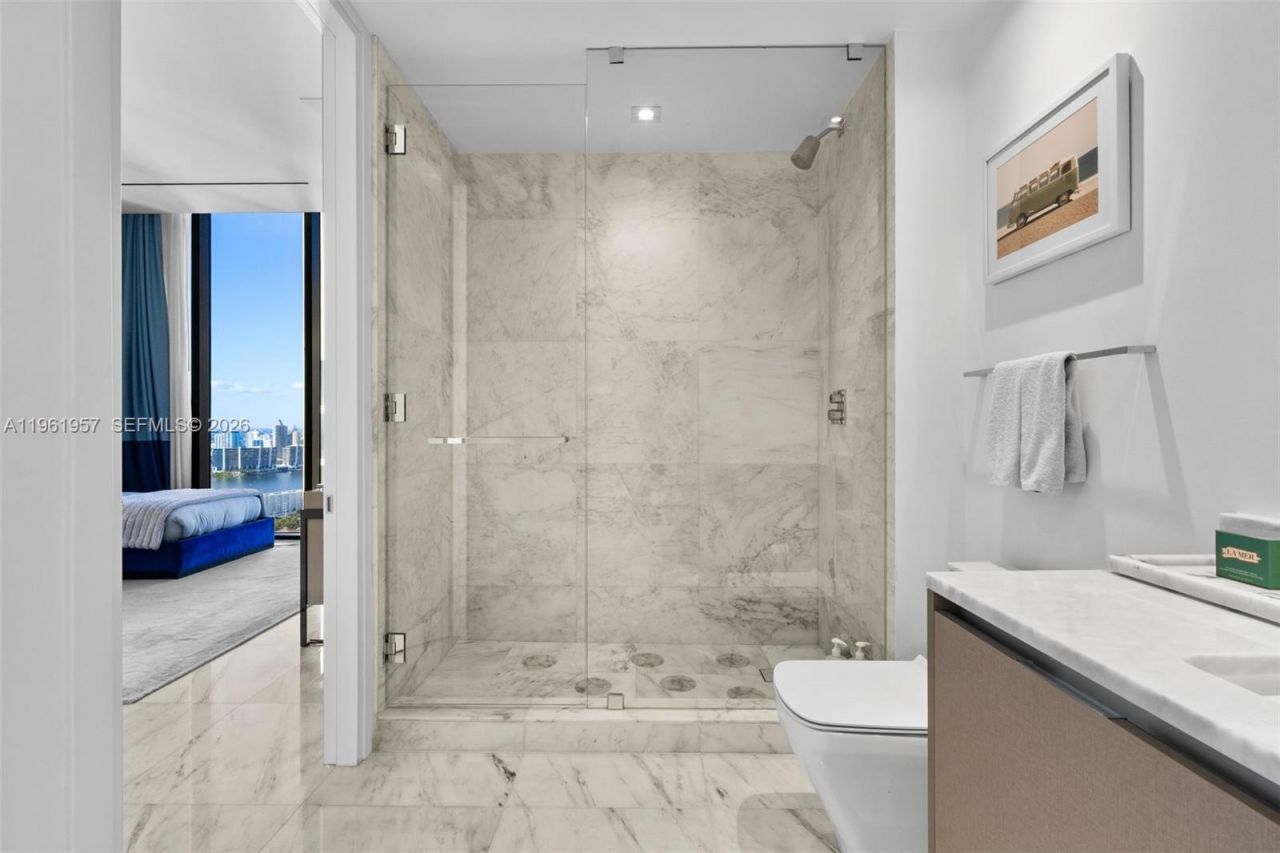 17141 Collins Ave, Unit 3002, Sunny Isles Beach, FL 33160 Photo