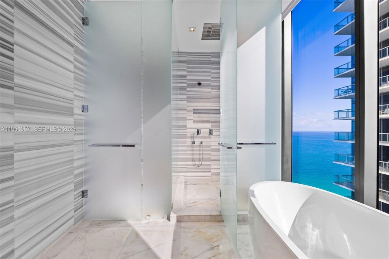 17141 Collins Ave, Unit 3002, Sunny Isles Beach, FL 33160 Photo