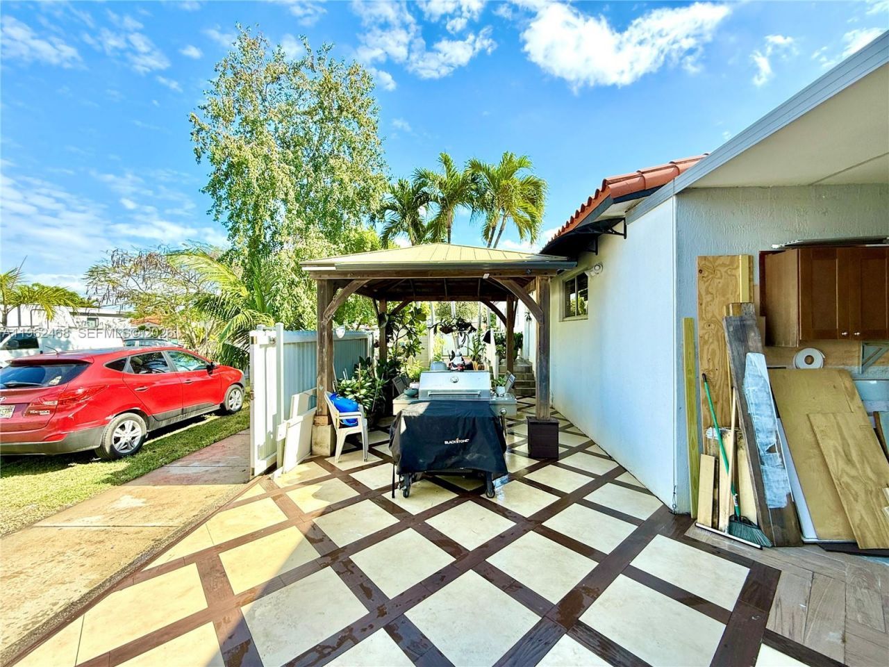 300 SW 71st Ave, Miami, FL 33144 Photo