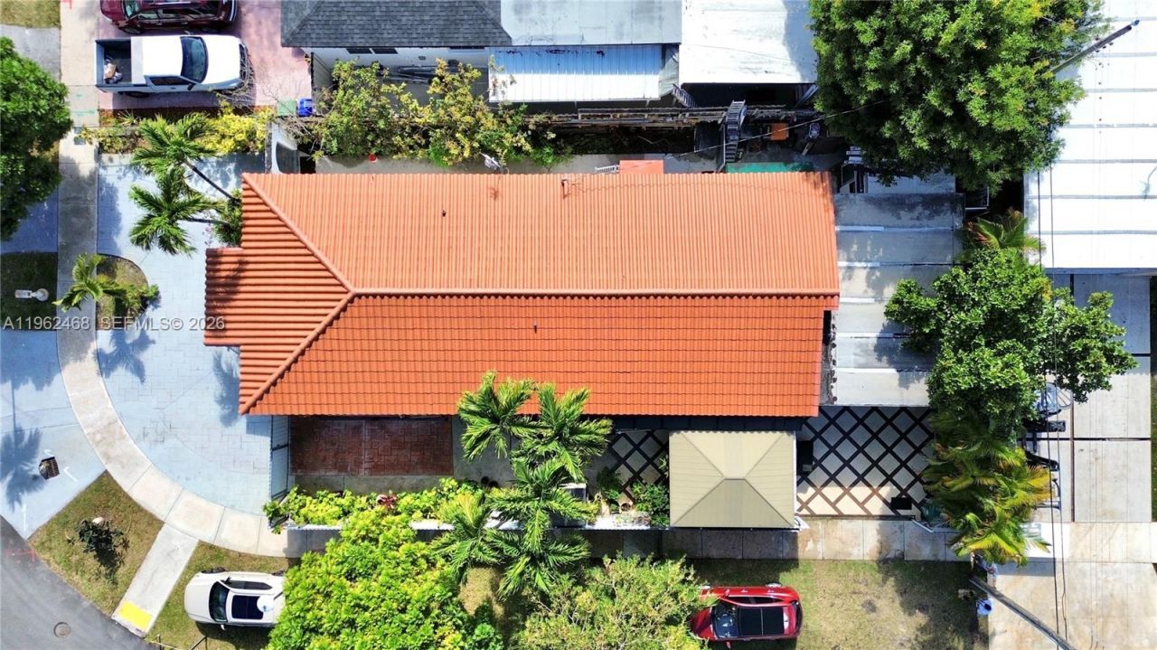 300 SW 71st Ave, Miami, FL 33144 Photo