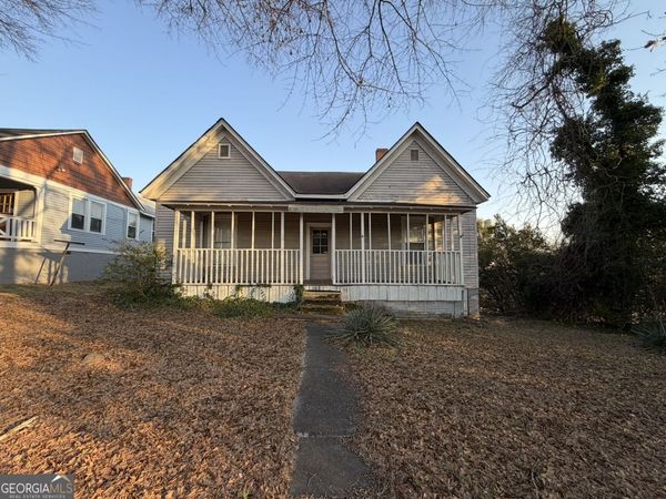 6 N Broad Street, Porterdale, GA 30014