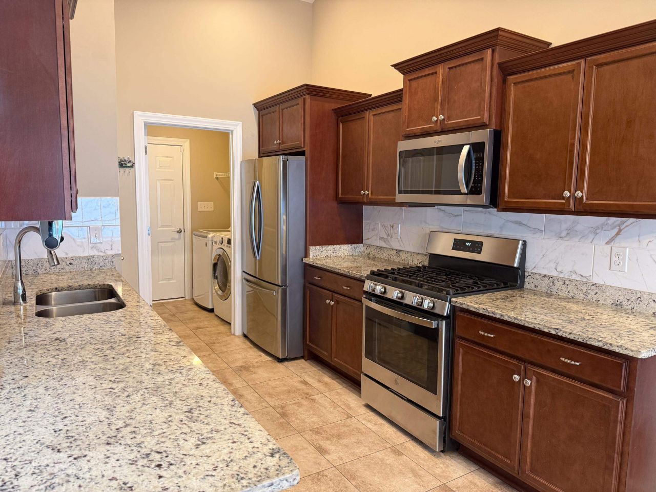 301 Macarthur Dr. Photo 15