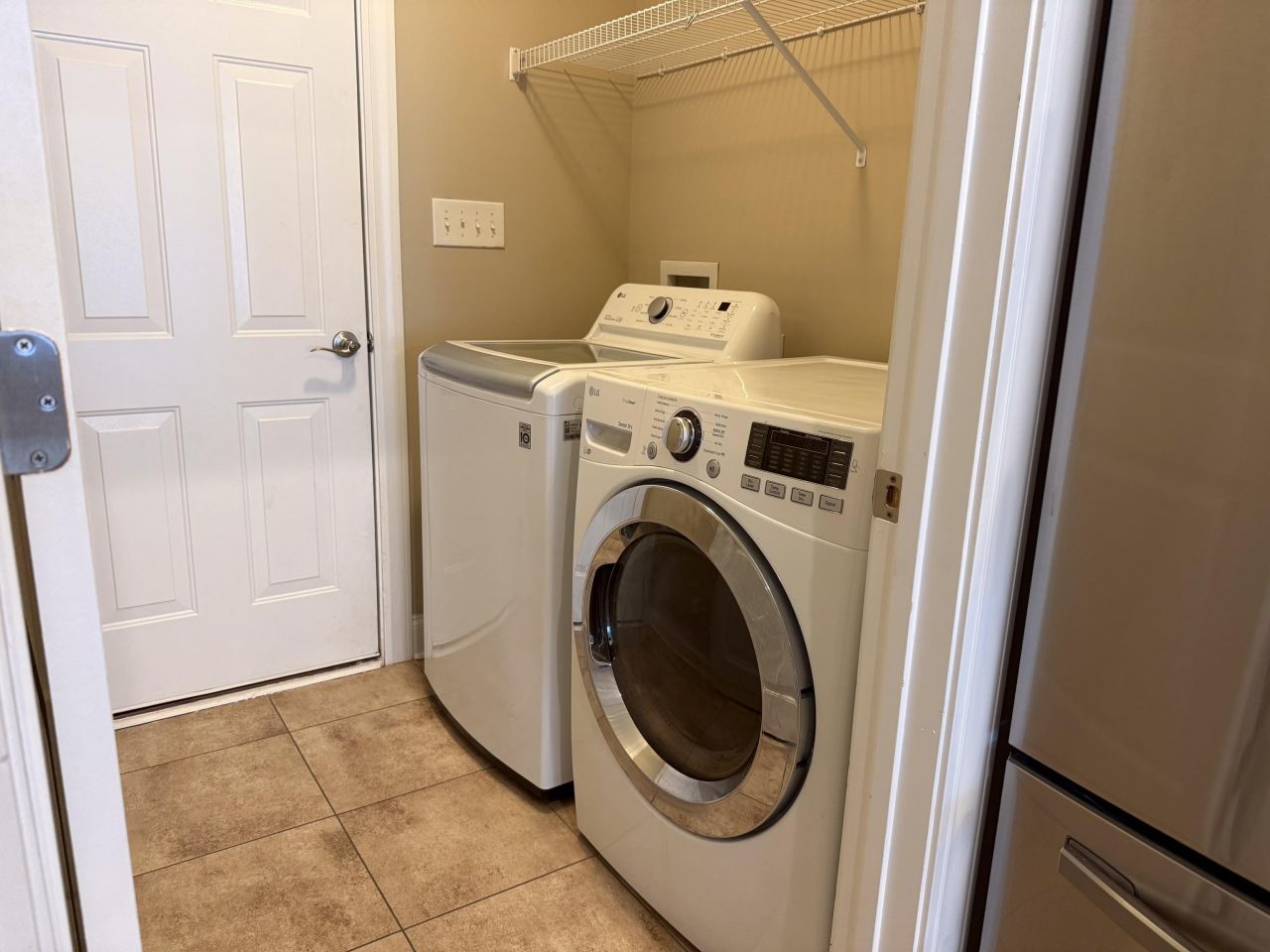 301 Macarthur Dr. Photo 40