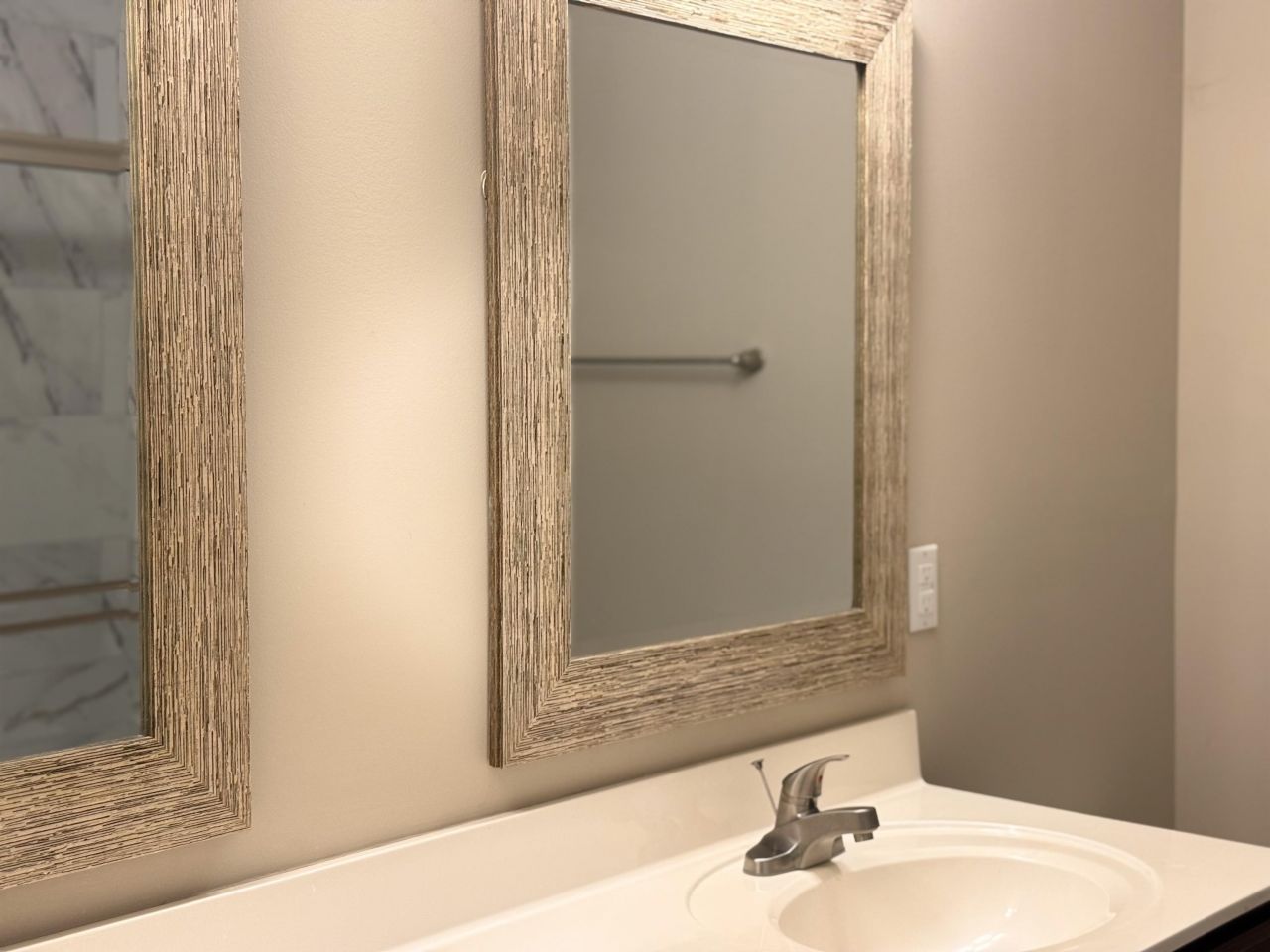 301 Macarthur Dr. Photo 44