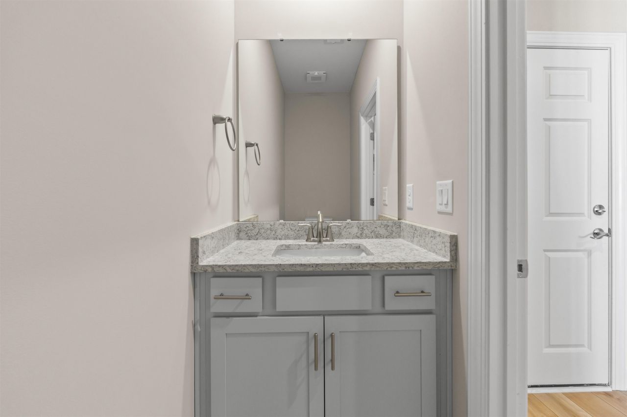 522 6th Ave. S Photo 20