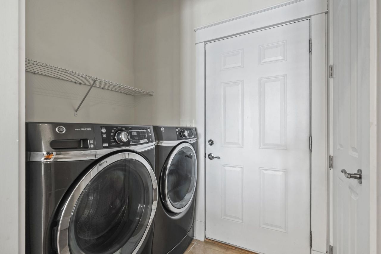 1441 Peterson St. Photo 15