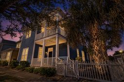 1441 Peterson St. photo 4
