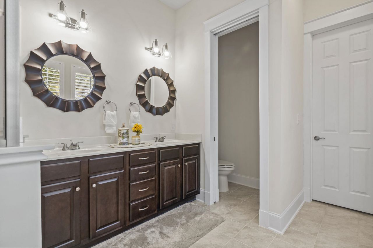 1441 Peterson St. Photo 20