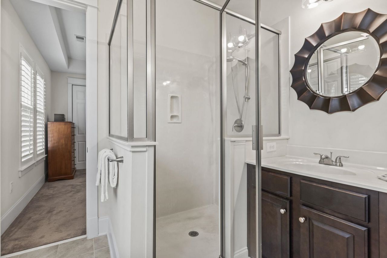 1441 Peterson St. Photo 22