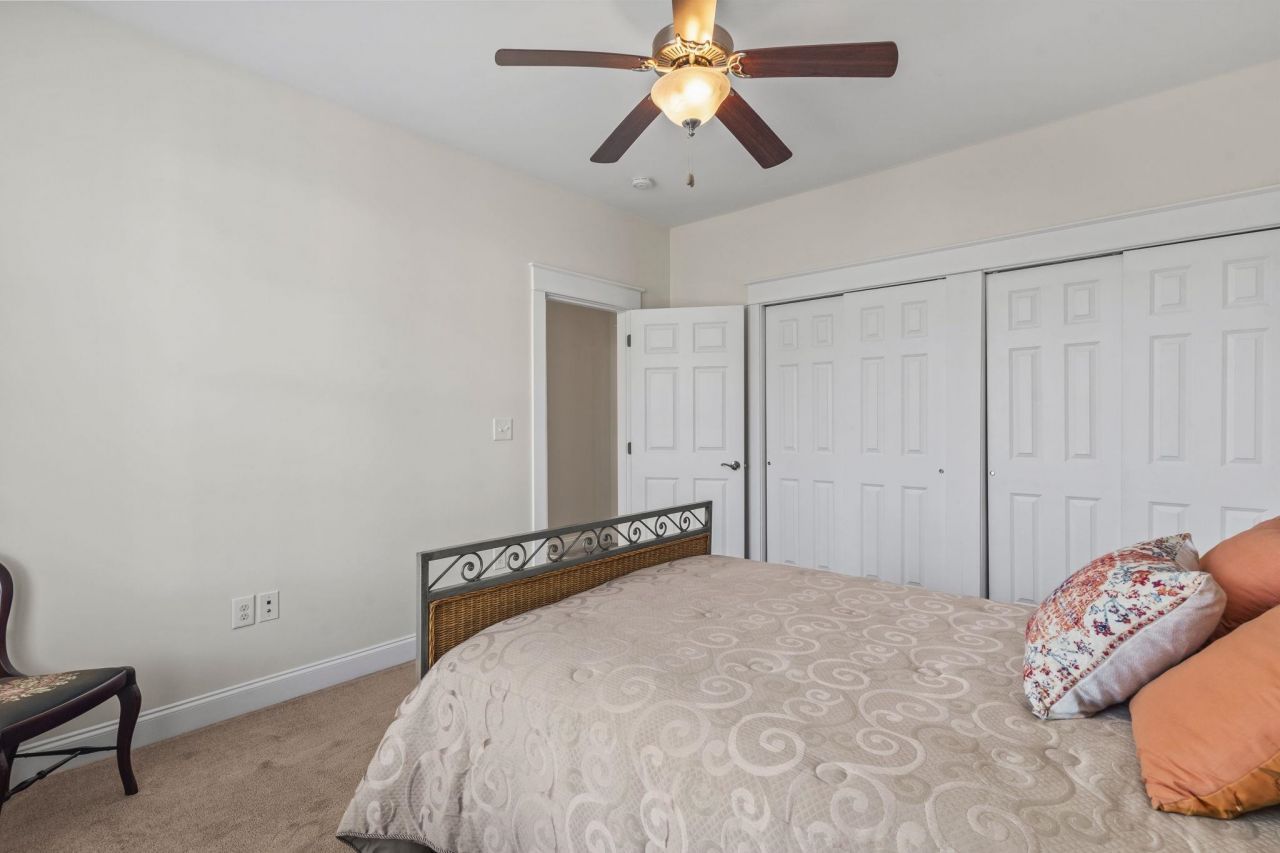 1441 Peterson St. Photo 36