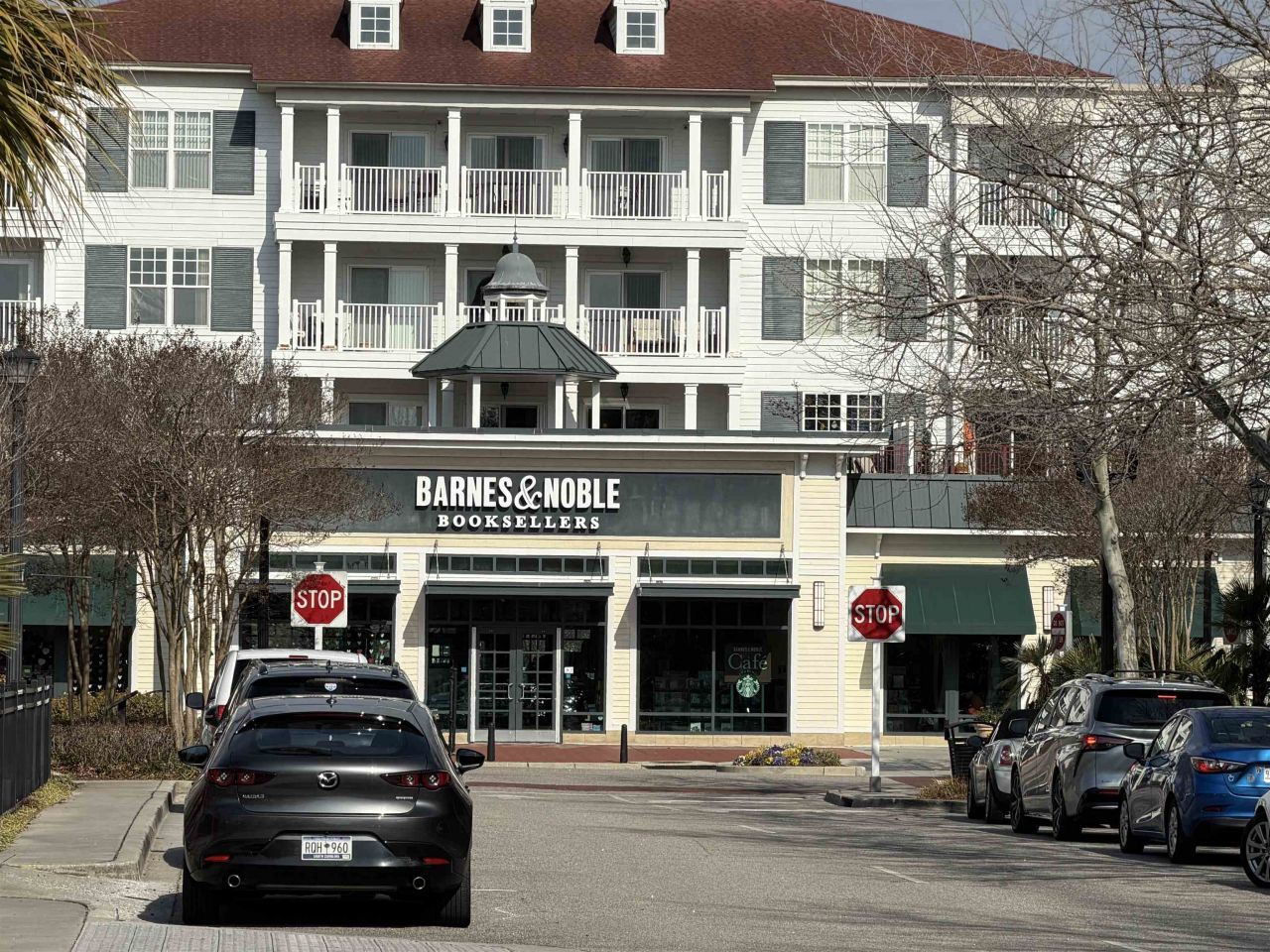 1441 Peterson St. Photo 53