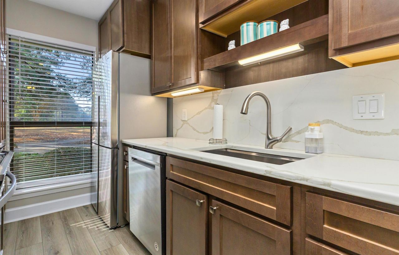 314 Tall Pines Way Photo 8