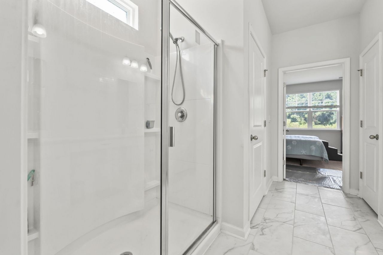 588 Pier Ct. Photo 15