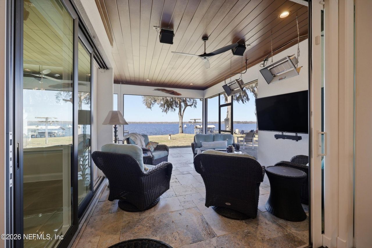 312 Moonstone Drive, East Palatka, FL 32131 Photo