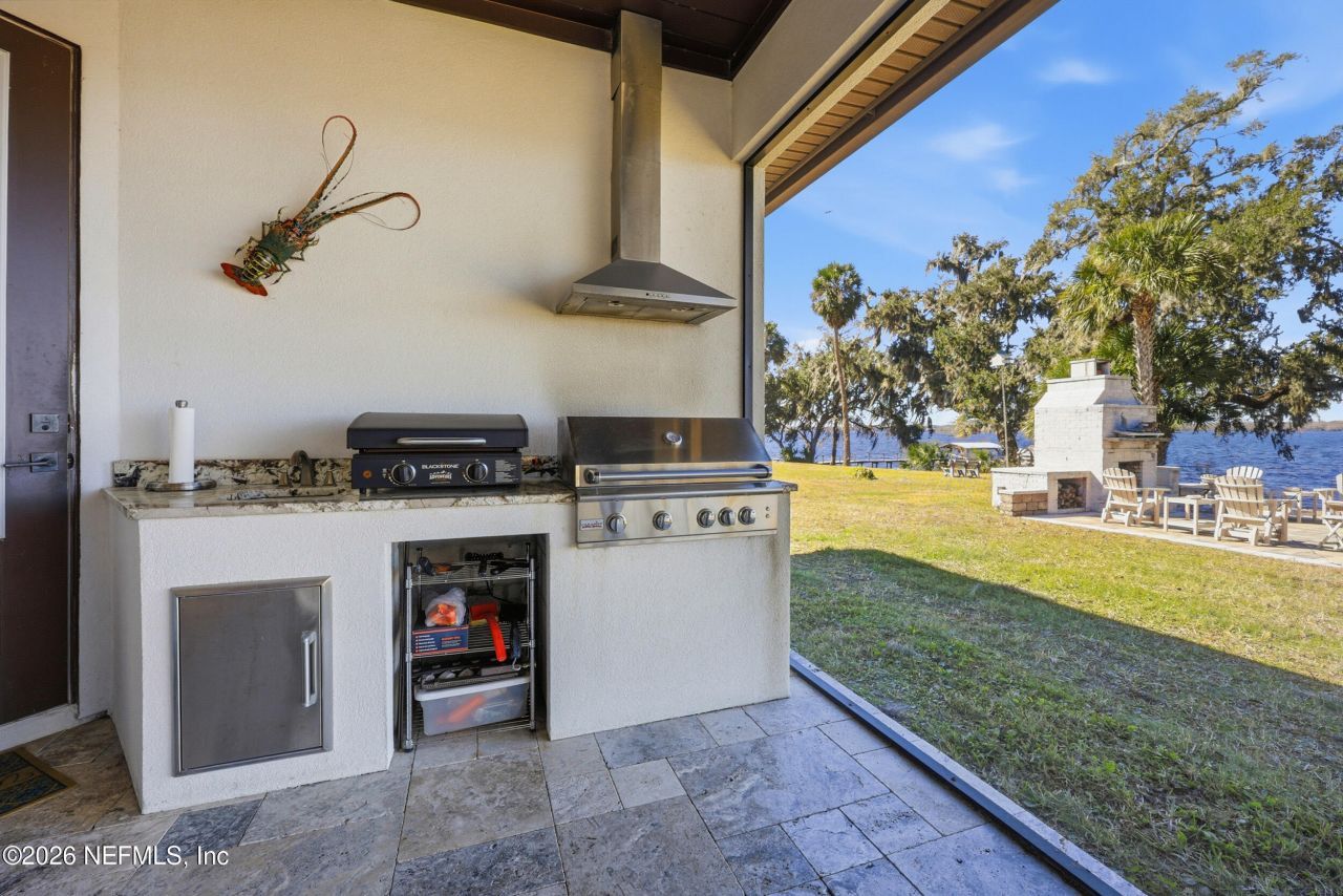 312 Moonstone Drive, East Palatka, FL 32131 Photo