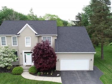 5558 Marthas Vineyard , Clarence Center, NY 14032