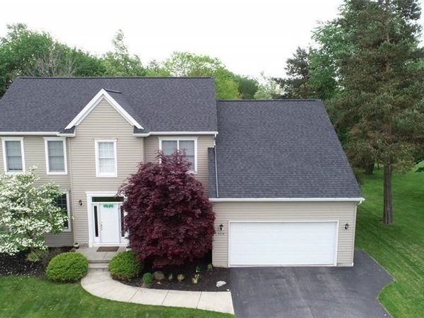 5558 Marthas Vineyard , Clarence Center, NY 14032