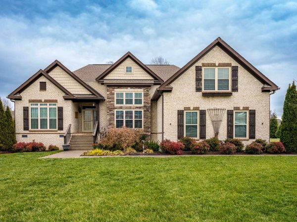 3039 Cross Gate Ln, Columbia, TN 38401