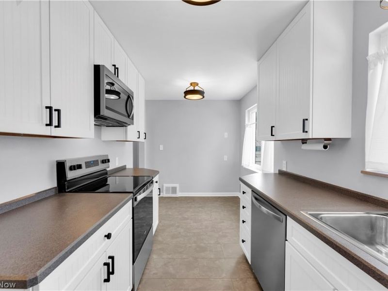 1910 9th Street, Cuyahoga Falls, OH 44221 Photo 7