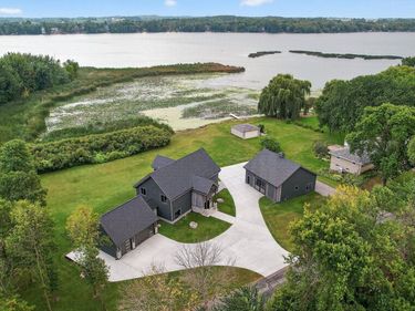 6235 N Shore Drive, Rockford, MN 55373