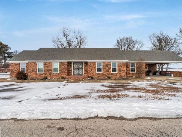 102 Southern Avenue, Walnut Ridge, AR 72476