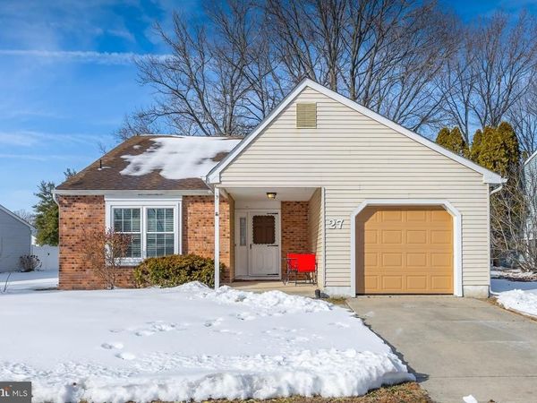 27 LAKEBRIDGE DRIVE, WOODBURY, NJ 08096