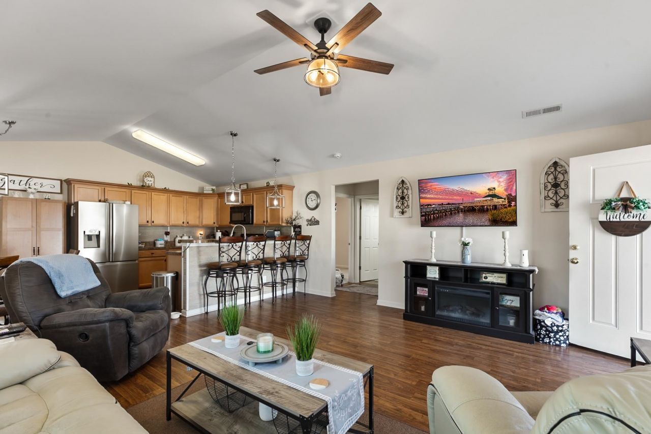 809 Benchmade Rd. Photo 17