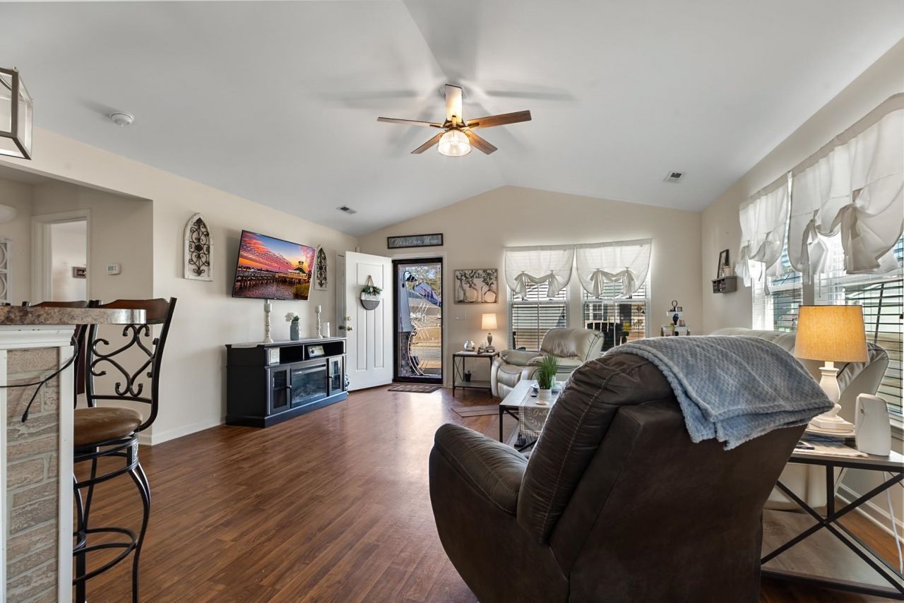 809 Benchmade Rd. Photo 18