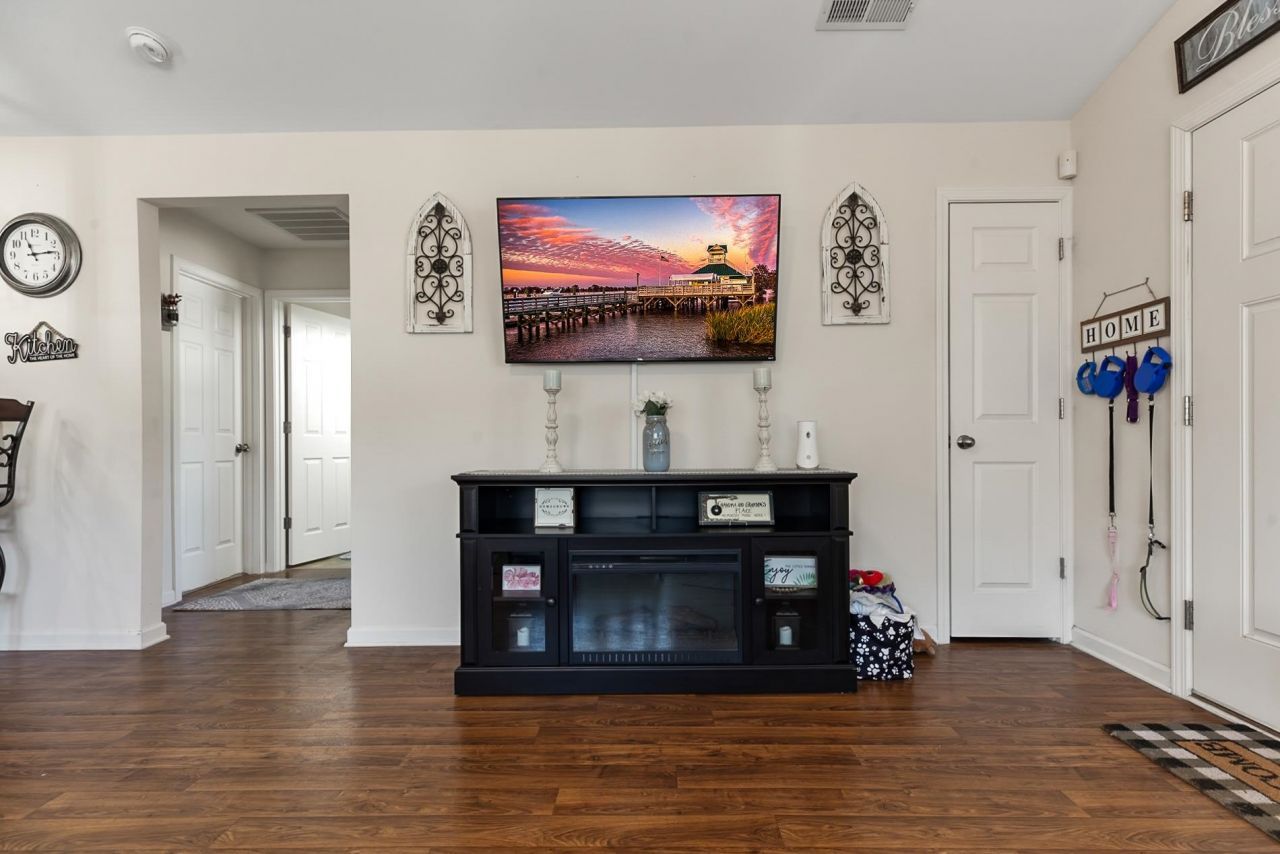 809 Benchmade Rd. Photo 19