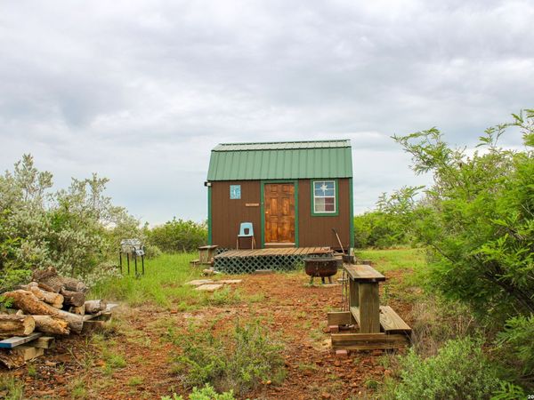 464 CR354, Charlotte, TX 78011