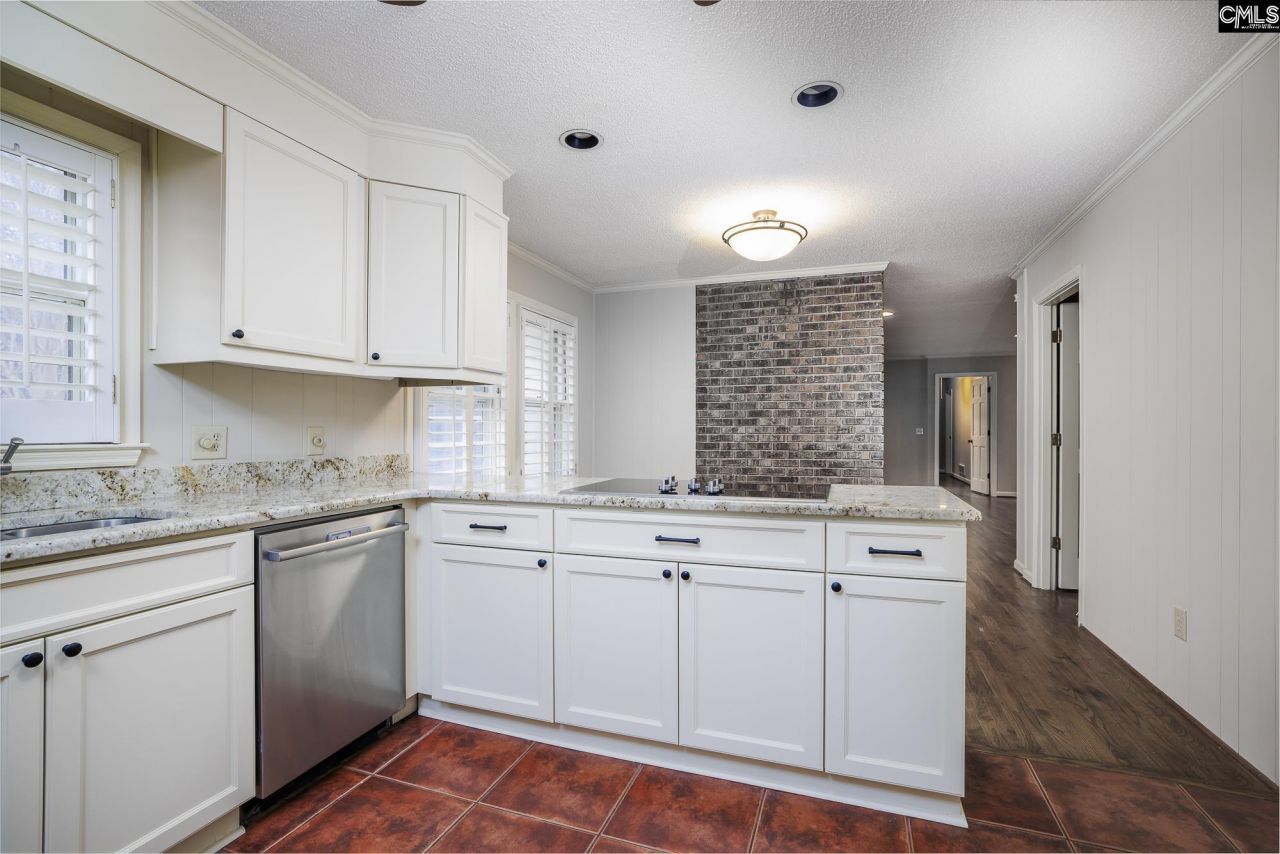 316 Hearthstone Road Photo 12