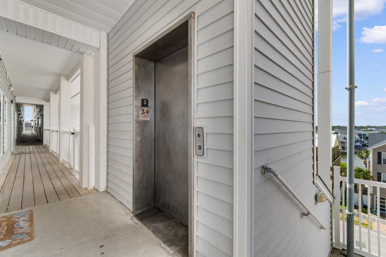 3401 N Ocean Blvd. Photo 32