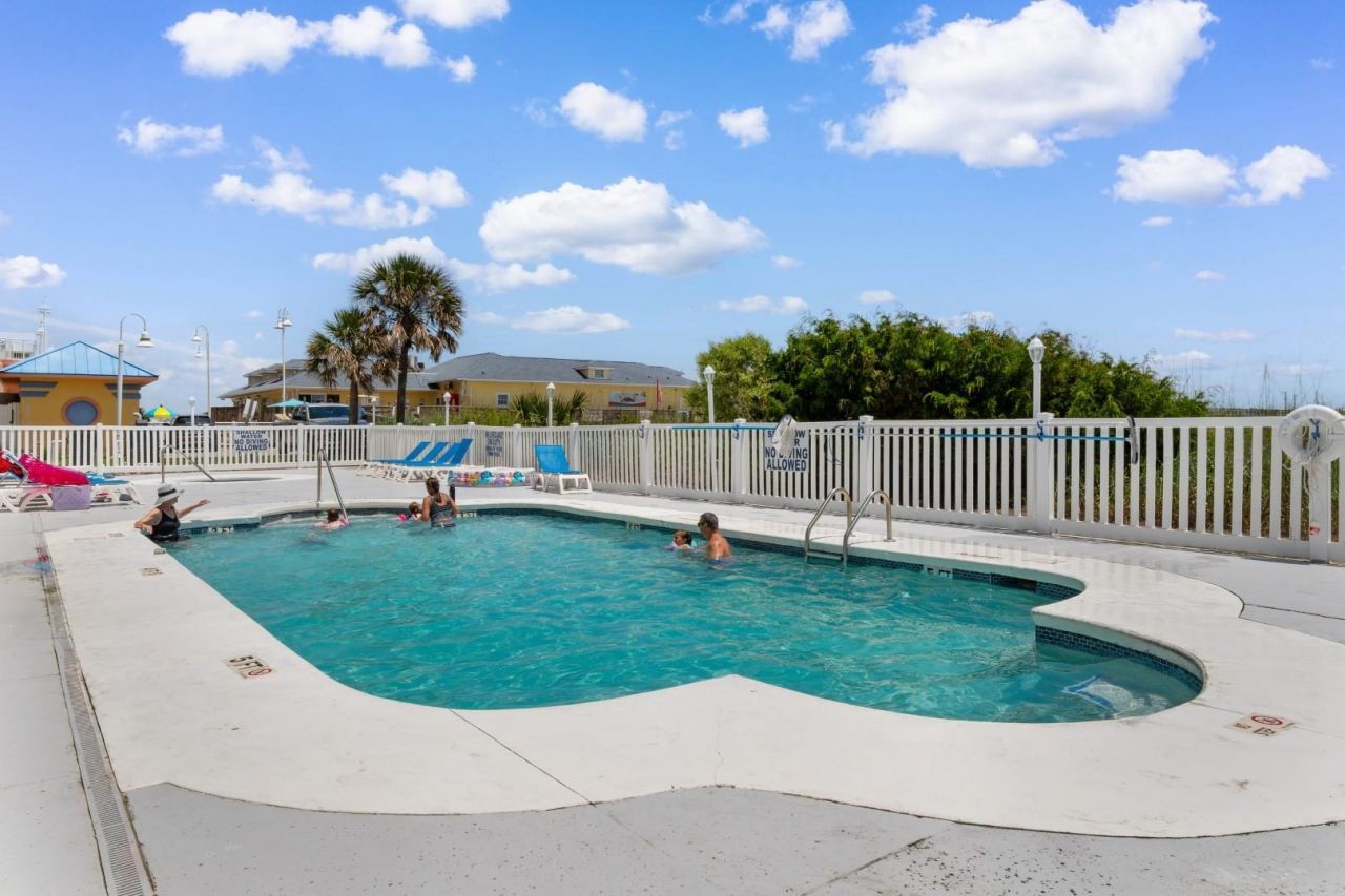 3401 N Ocean Blvd. Photo 37