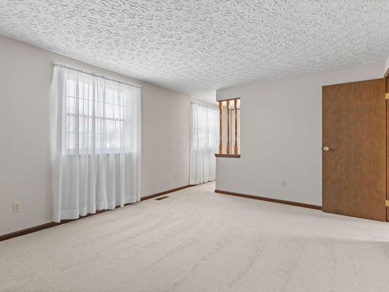 5000 Honeysuckle Boulevard, Columbus, OH 43230 Photo 16