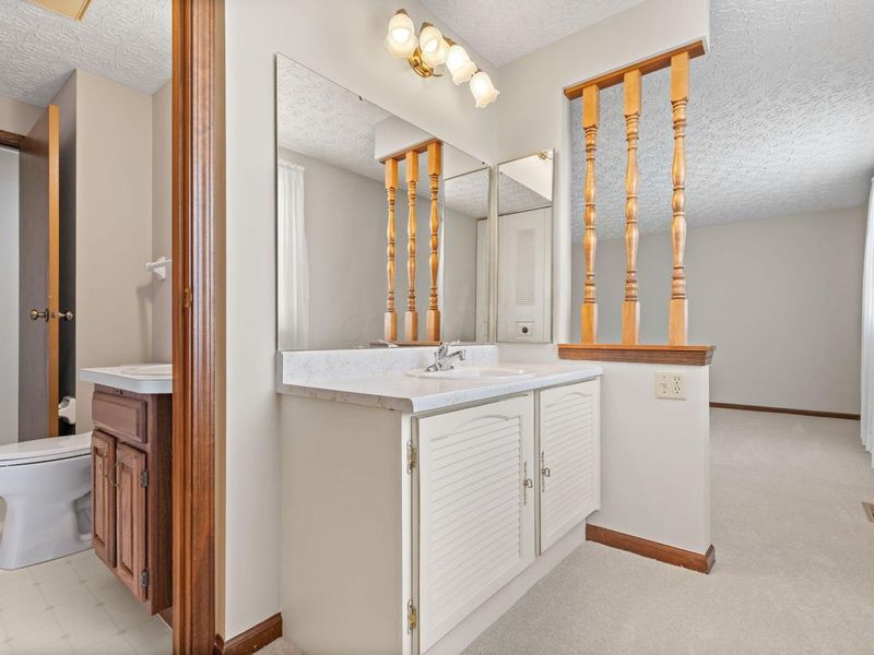 5000 Honeysuckle Boulevard, Columbus, OH 43230 Photo 20