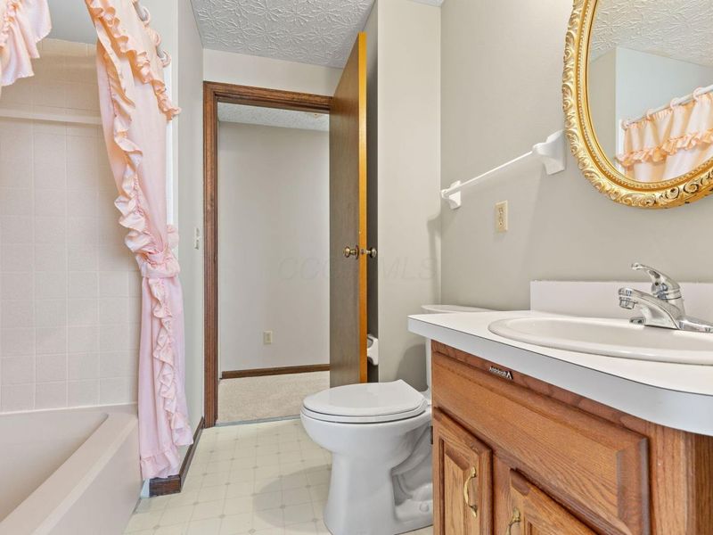 5000 Honeysuckle Boulevard, Columbus, OH 43230 Photo 21