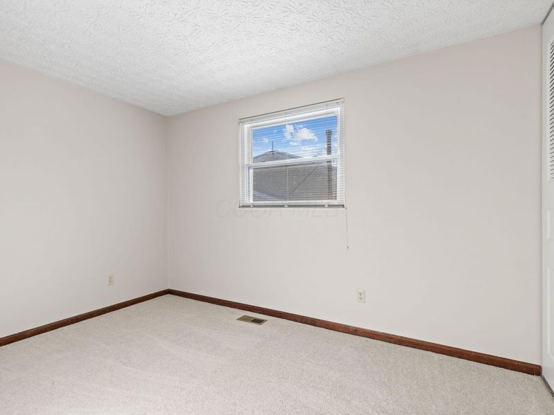 5000 Honeysuckle Boulevard, Columbus, OH 43230 Photo 22