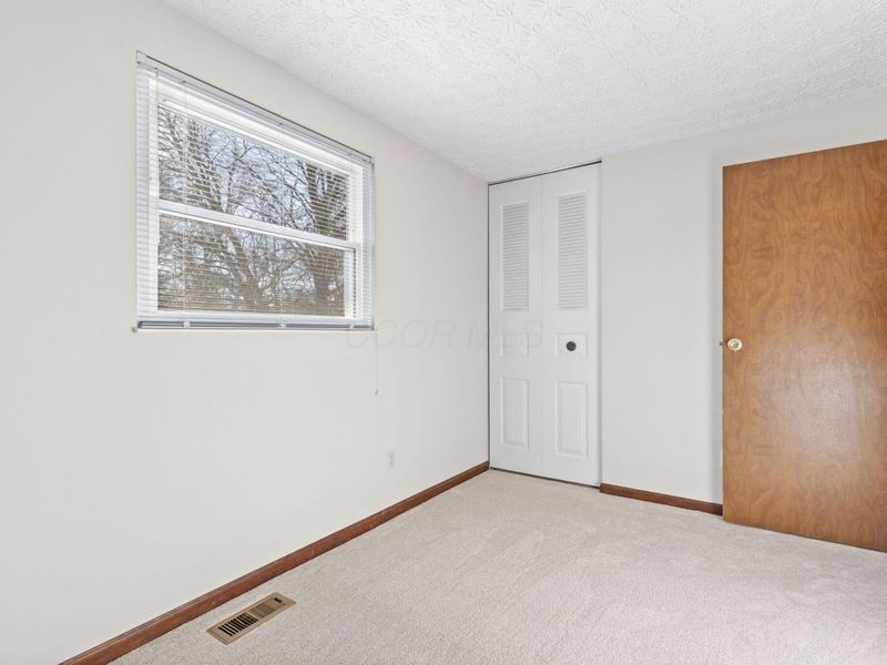 5000 Honeysuckle Boulevard, Columbus, OH 43230 Photo 23