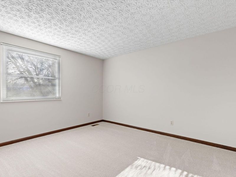 5000 Honeysuckle Boulevard, Columbus, OH 43230 Photo 24