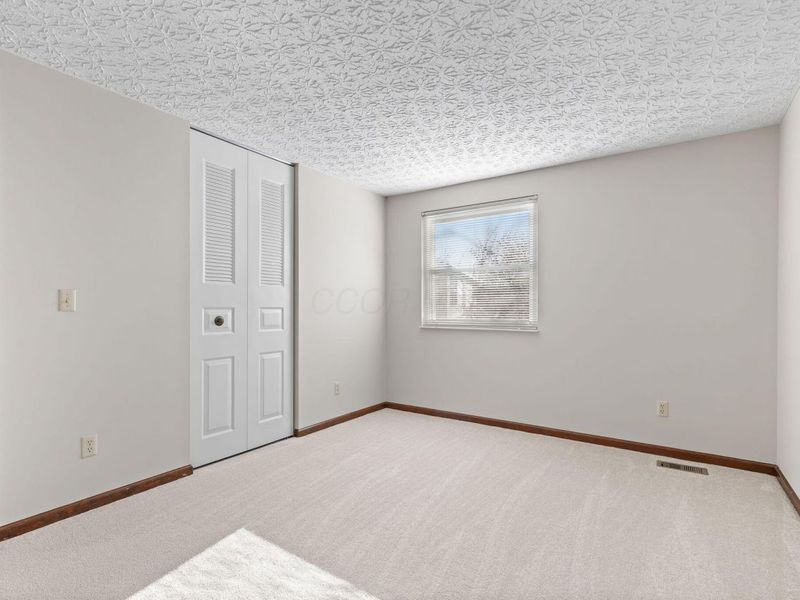 5000 Honeysuckle Boulevard, Columbus, OH 43230 Photo 25