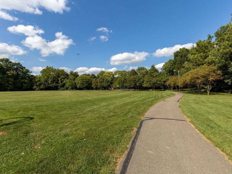 5000 Honeysuckle Boulevard, Columbus, OH 43230 Photo 42