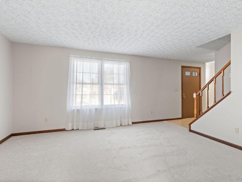 5000 Honeysuckle Boulevard, Columbus, OH 43230 Photo 5