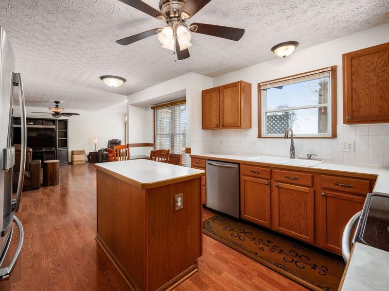 1195 Village Drive , Marysville, OH 43040 Photo 19