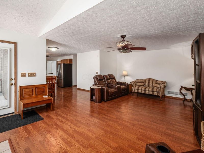 1195 Village Drive , Marysville, OH 43040 Photo 24