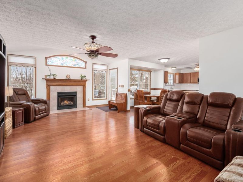 1195 Village Drive , Marysville, OH 43040 Photo 26