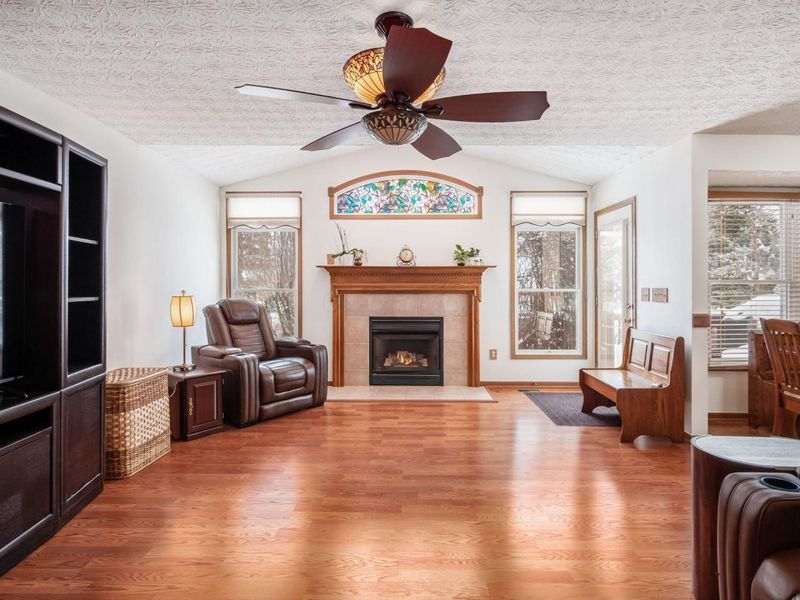 1195 Village Drive , Marysville, OH 43040 Photo 27