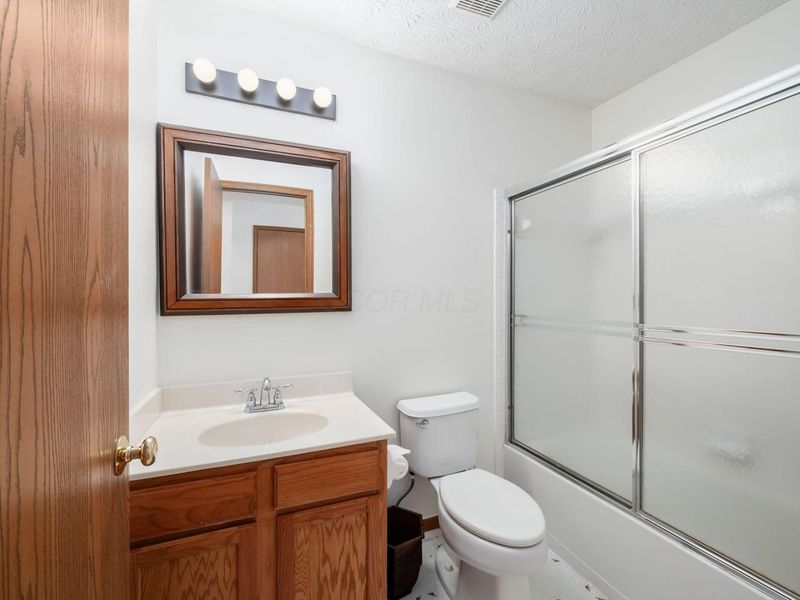 1195 Village Drive , Marysville, OH 43040 Photo 30