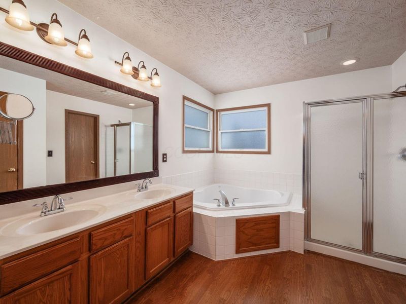 1195 Village Drive , Marysville, OH 43040 Photo 38