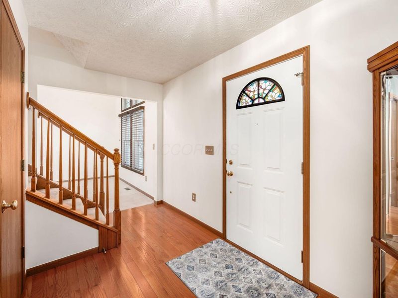 1195 Village Drive , Marysville, OH 43040 Photo 7