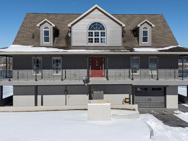 9176 S Pleasant HWY, St. Marys, WV 26170